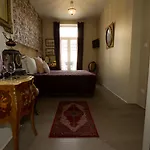 Au Coeur De Bed and Breakfast 3*