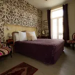 Au Coeur De Bed and Breakfast