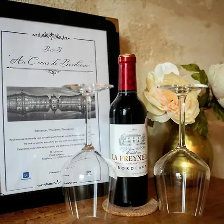 Au Coeur De - Et Cave à Vin 2*