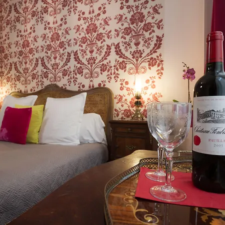 Au Coeur De Bed & Breakfast 3*