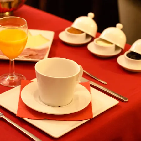 Au Coeur De Bed & Breakfast 3*