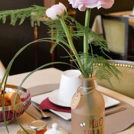 Au Coeur De Bed & Breakfast 3*