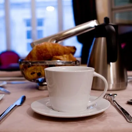Au Coeur De - Et Cave à Vin Couette-café Bordeaux