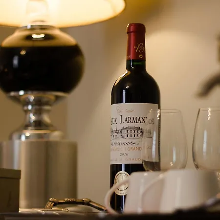 Au Coeur De - Et Cave à Vin 2* Bordeaux