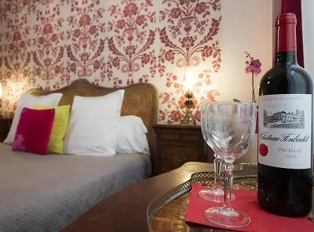 Couette-café Au Coeur De - Et Cave à Vin